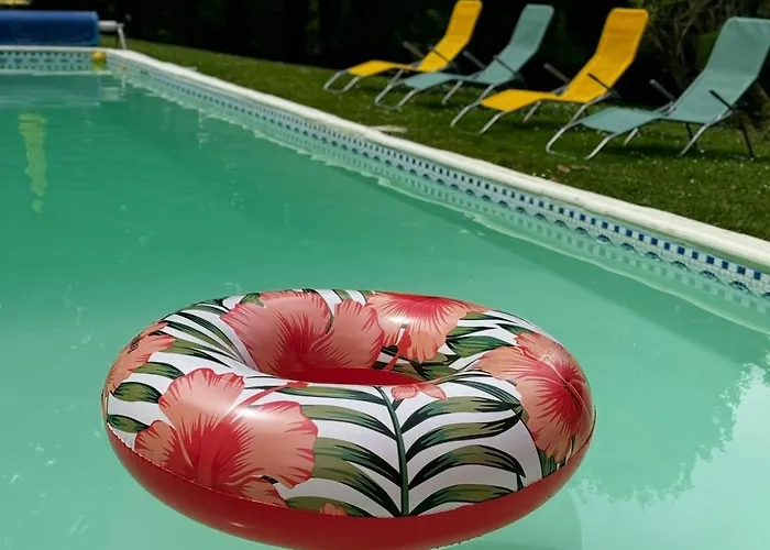 Holiday home Domaine Complet De 5 Guerquesalles